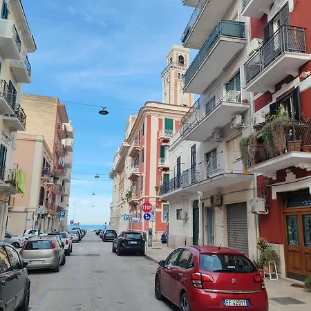 Appartamento Guesthost - Madame Fully Equipped