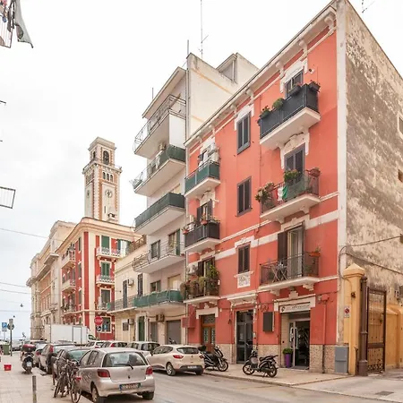 Madame Bari' In The Heart Of * Bari